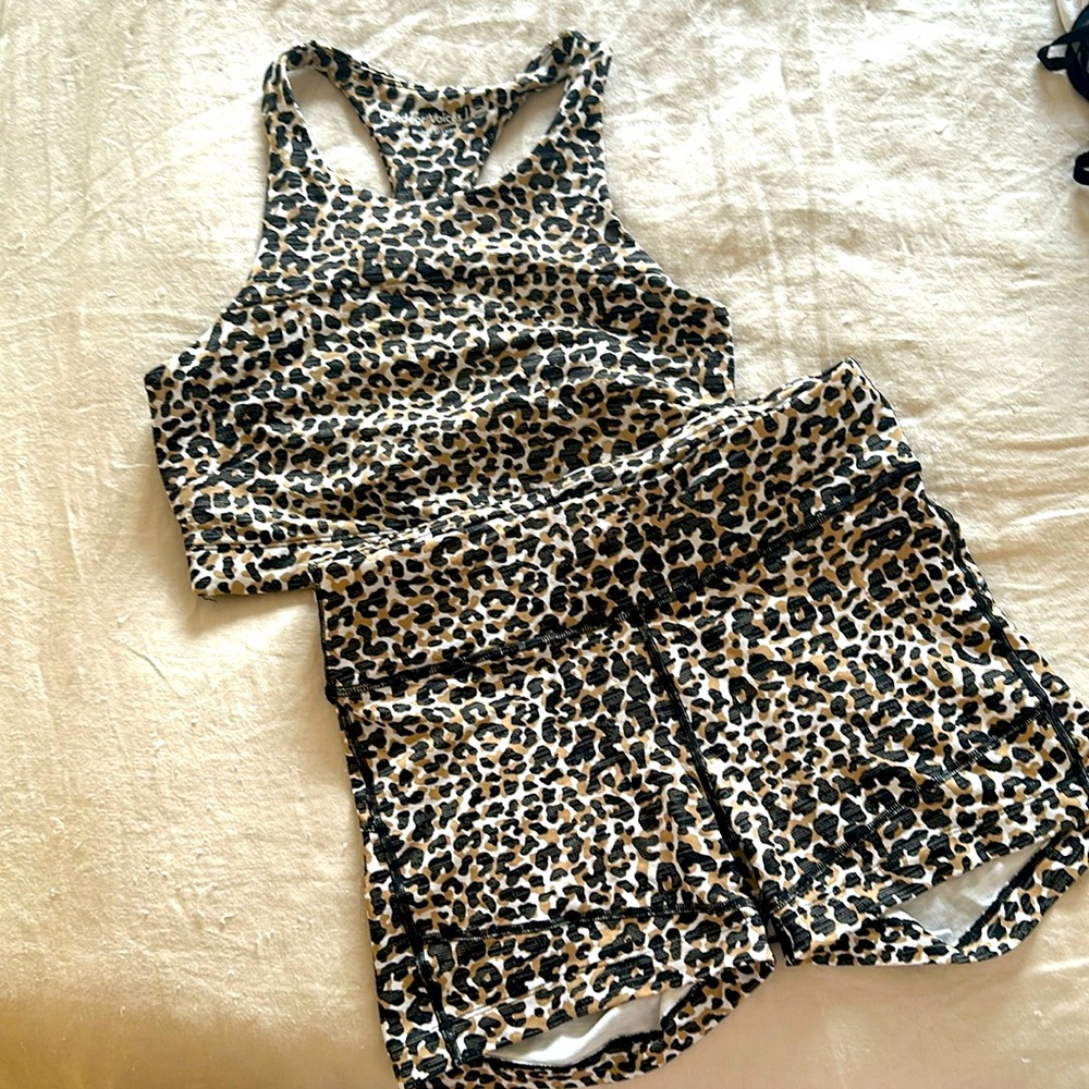 EUC Outdoor Voices tech sweat leopard set